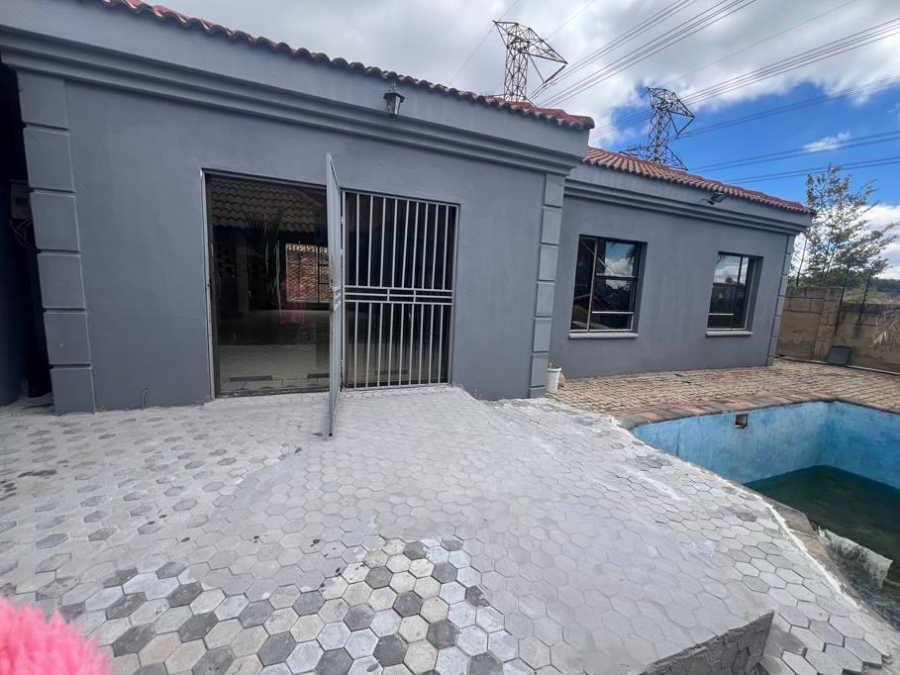 3 Bedroom Property for Sale in Edleen Gauteng