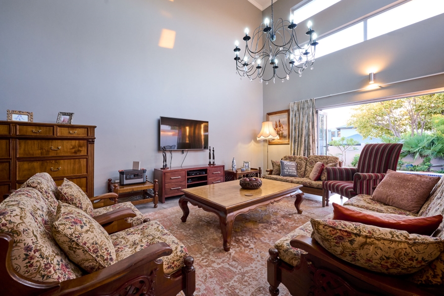 3 Bedroom Property for Sale in Waterfall Country Village Gauteng
