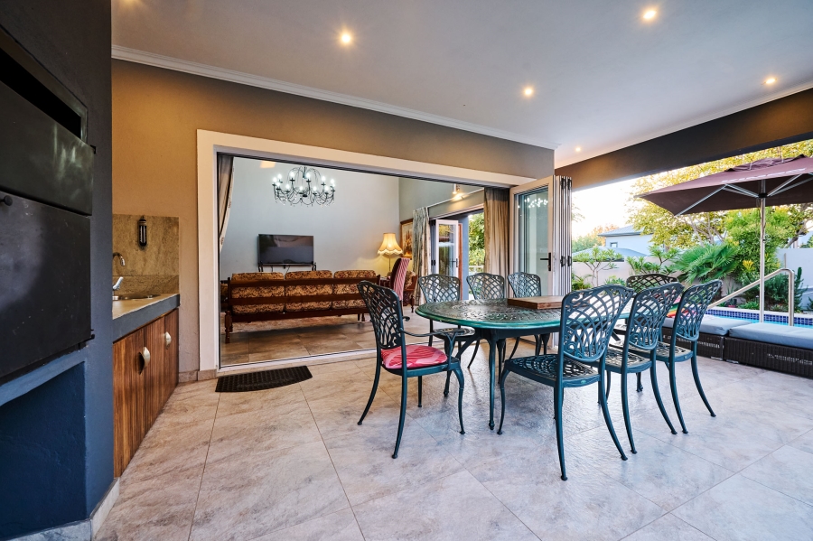 3 Bedroom Property for Sale in Waterfall Country Village Gauteng
