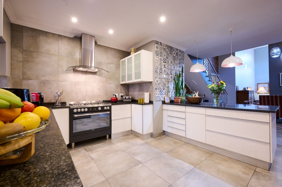 3 Bedroom Property for Sale in Waterfall Country Village Gauteng
