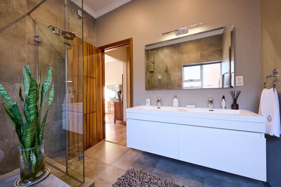3 Bedroom Property for Sale in Waterfall Country Village Gauteng