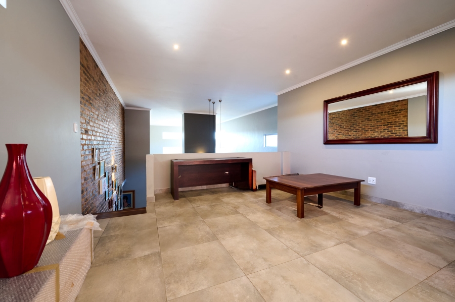 3 Bedroom Property for Sale in Waterfall Country Village Gauteng