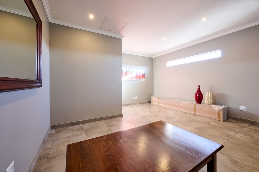 3 Bedroom Property for Sale in Waterfall Country Village Gauteng