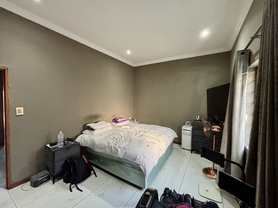 To Let 3 Bedroom Property for Rent in Randpark Gauteng