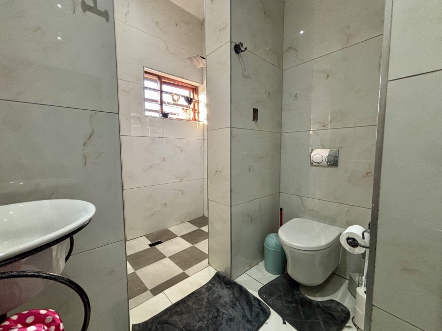 To Let 3 Bedroom Property for Rent in Randpark Gauteng