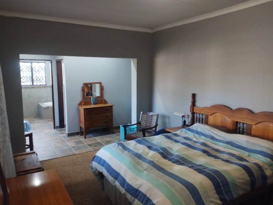 4 Bedroom Property for Sale in Houtkop A H Gauteng