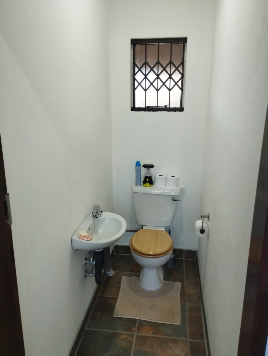 4 Bedroom Property for Sale in Houtkop A H Gauteng