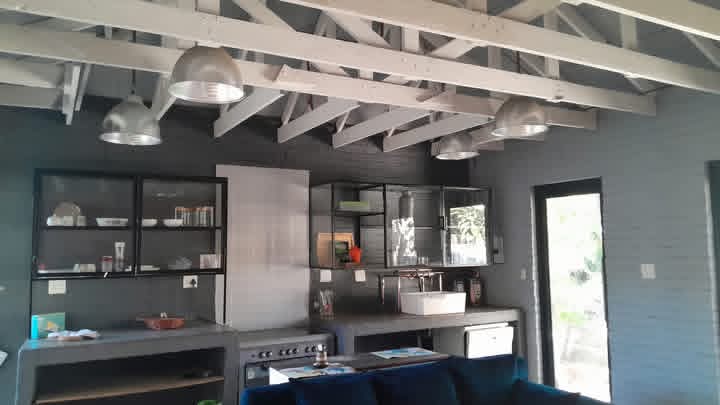 6 Bedroom Property for Sale in Kew Gauteng