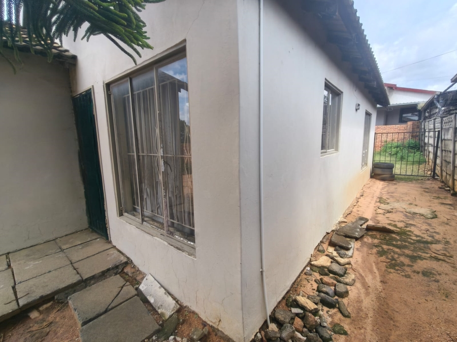 To Let 2 Bedroom Property for Rent in Marlboro Gardens Gauteng
