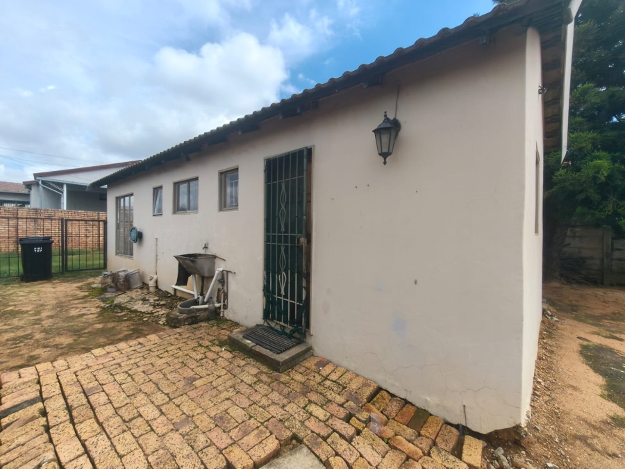 To Let 2 Bedroom Property for Rent in Marlboro Gardens Gauteng