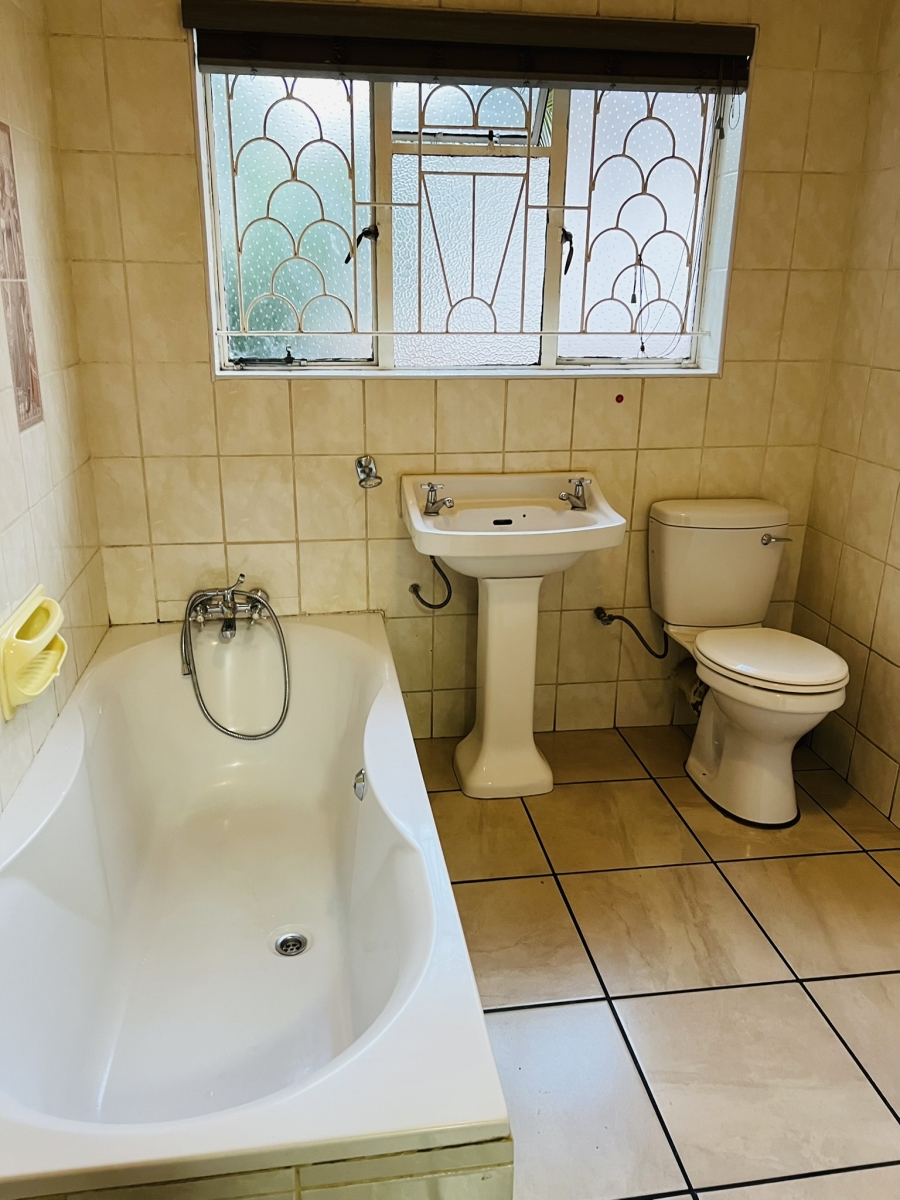 To Let 2 Bedroom Property for Rent in Newlands Gauteng