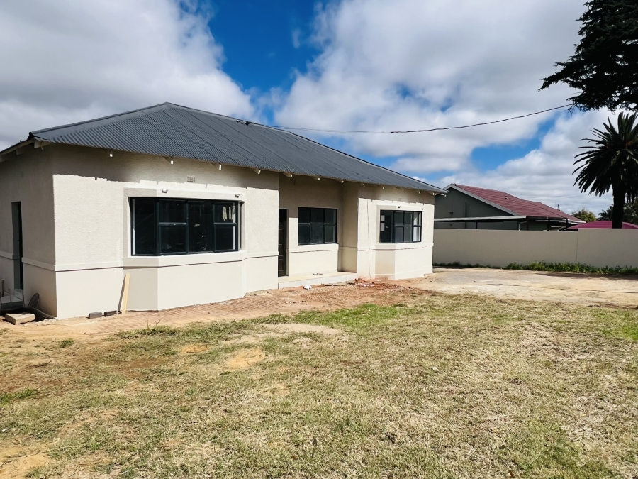 To Let 1 Bedroom Property for Rent in Florida Gauteng
