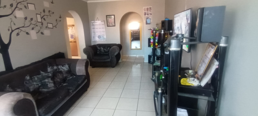 3 Bedroom Property for Sale in Elandspoort Gauteng
