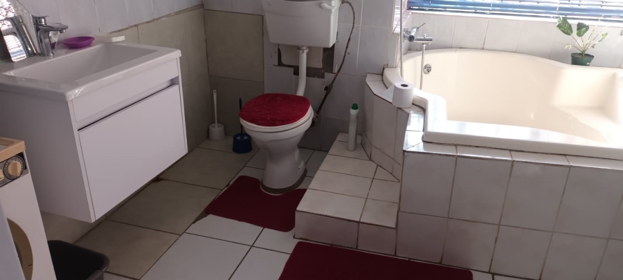 3 Bedroom Property for Sale in Elandspoort Gauteng