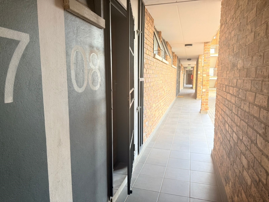 2 Bedroom Property for Sale in Lotus Gardens Gauteng