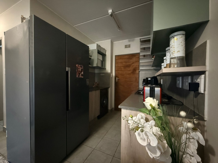 2 Bedroom Property for Sale in Lotus Gardens Gauteng