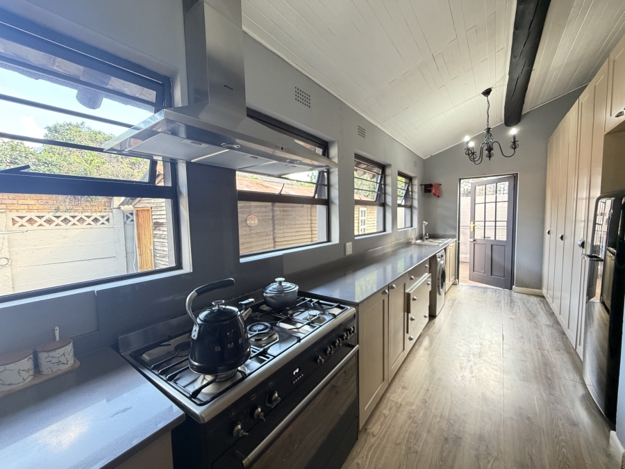 To Let 4 Bedroom Property for Rent in Glenanda Gauteng