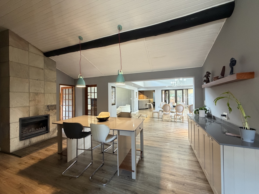 To Let 4 Bedroom Property for Rent in Glenanda Gauteng