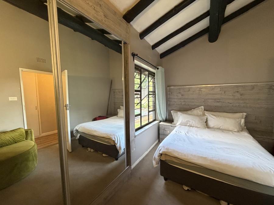 To Let 4 Bedroom Property for Rent in Glenanda Gauteng