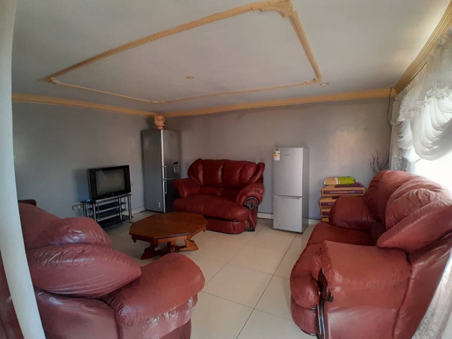 5 Bedroom Property for Sale in Meadowlands Gauteng