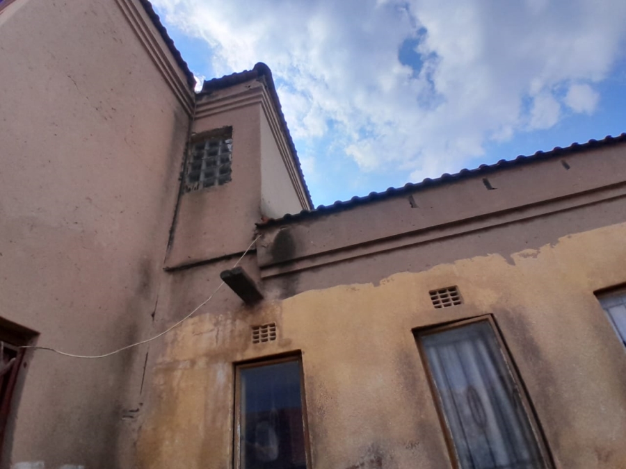 5 Bedroom Property for Sale in Meadowlands Gauteng