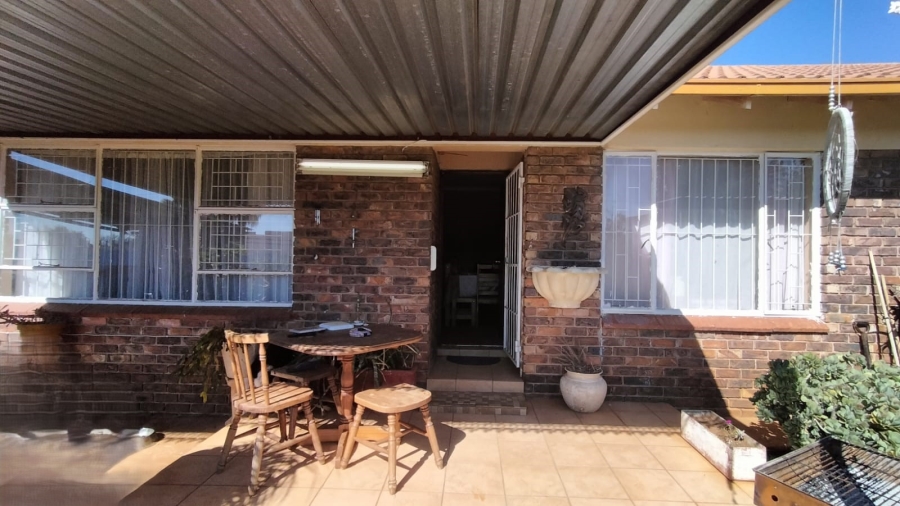3 Bedroom Property for Sale in Randpoort Gauteng