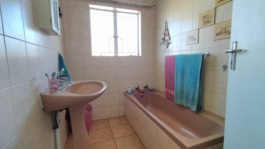 3 Bedroom Property for Sale in Randpoort Gauteng