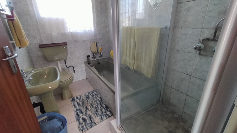 3 Bedroom Property for Sale in Randpoort Gauteng