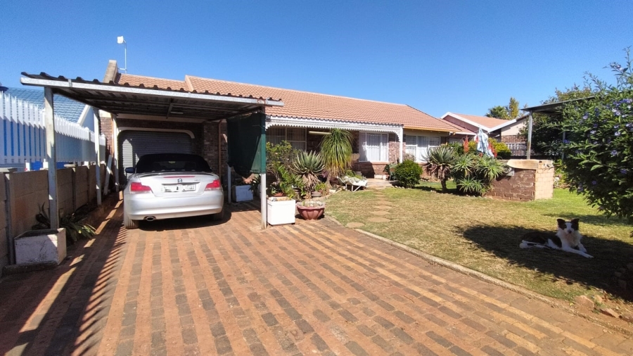 3 Bedroom Property for Sale in Randpoort Gauteng