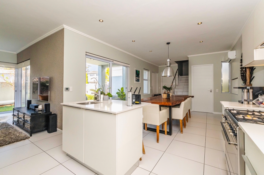 3 Bedroom Property for Sale in Bryanston Gauteng