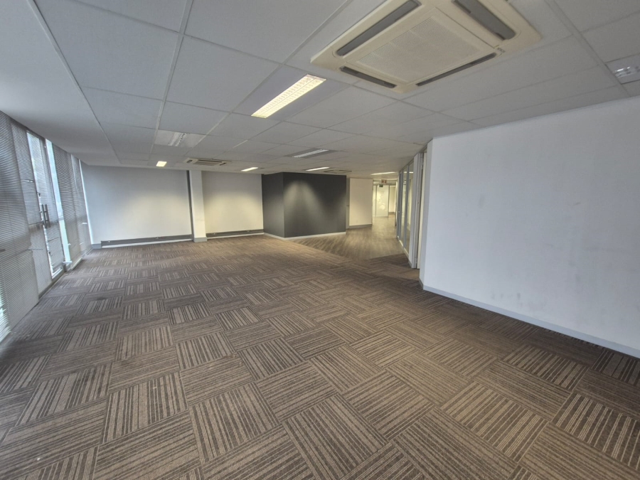 To Let Commercial Property for Rent in Die Hoewes Gauteng