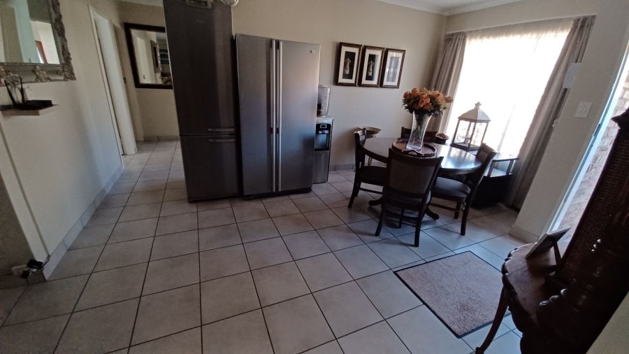 2 Bedroom Property for Sale in Annlin Gauteng