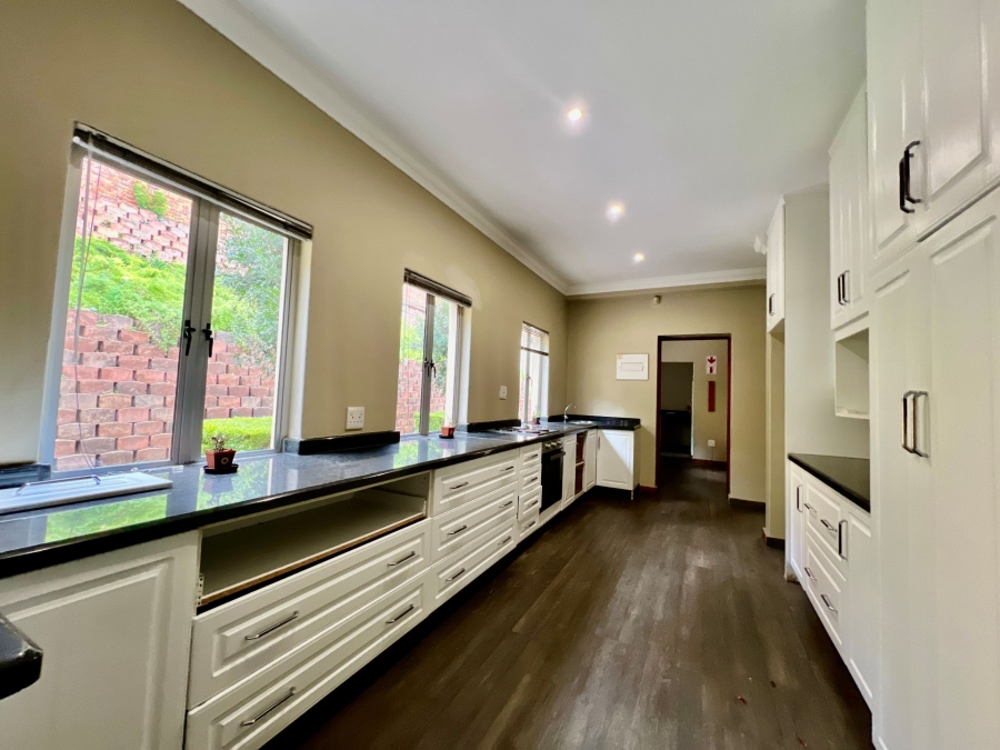 4 Bedroom Property for Sale in Muckleneuk Gauteng