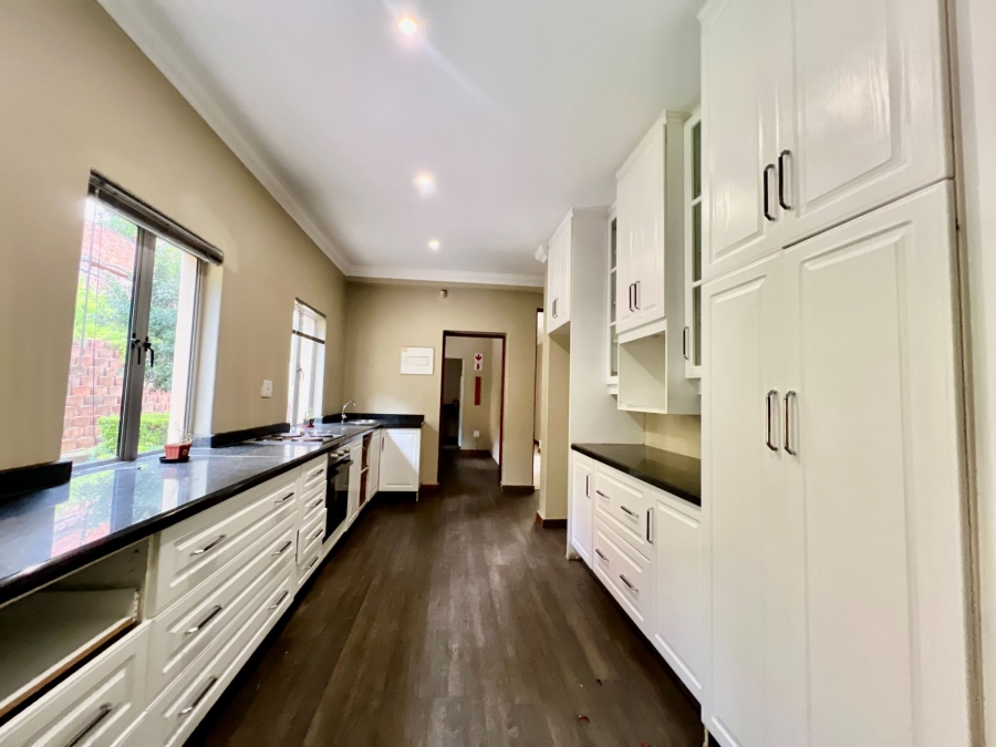 4 Bedroom Property for Sale in Muckleneuk Gauteng