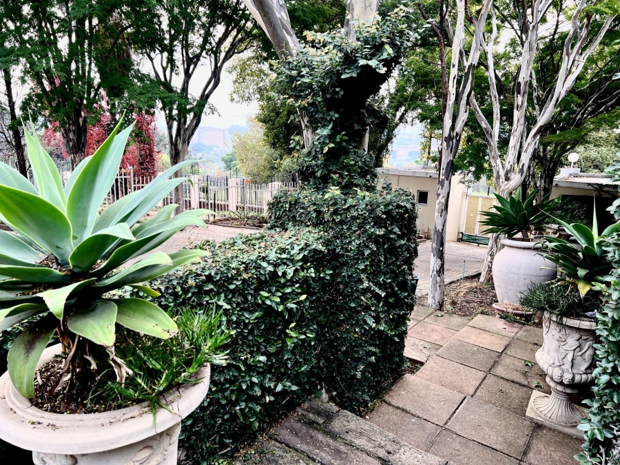 4 Bedroom Property for Sale in Muckleneuk Gauteng