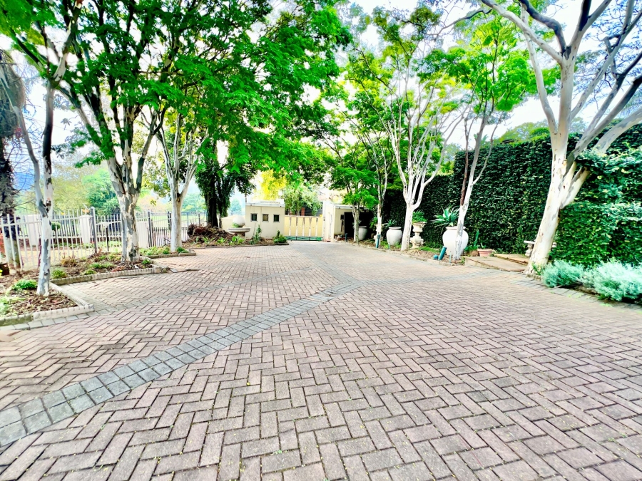 4 Bedroom Property for Sale in Muckleneuk Gauteng