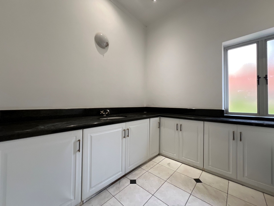 4 Bedroom Property for Sale in Muckleneuk Gauteng