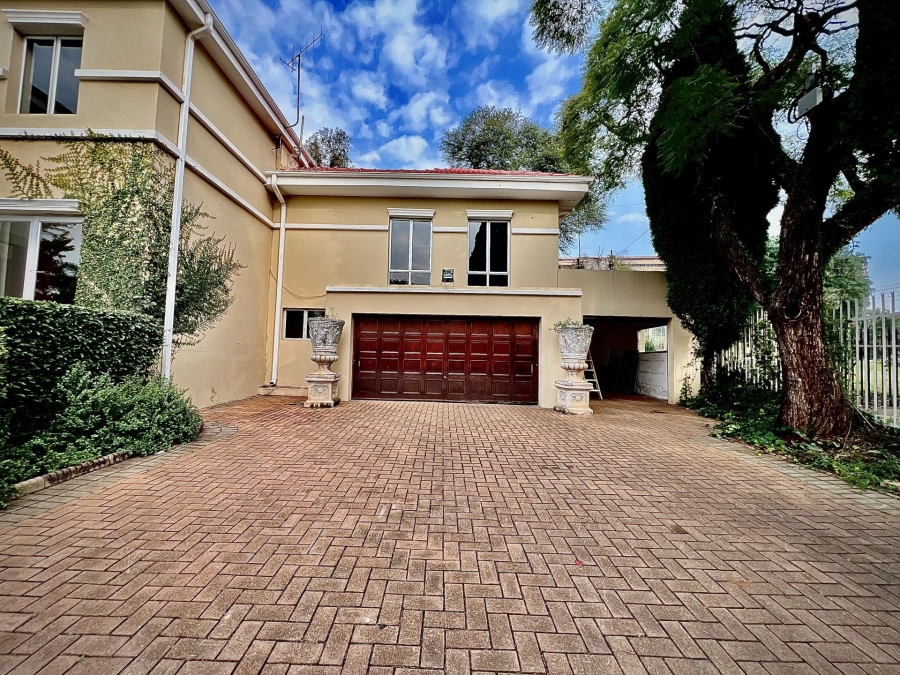 4 Bedroom Property for Sale in Muckleneuk Gauteng