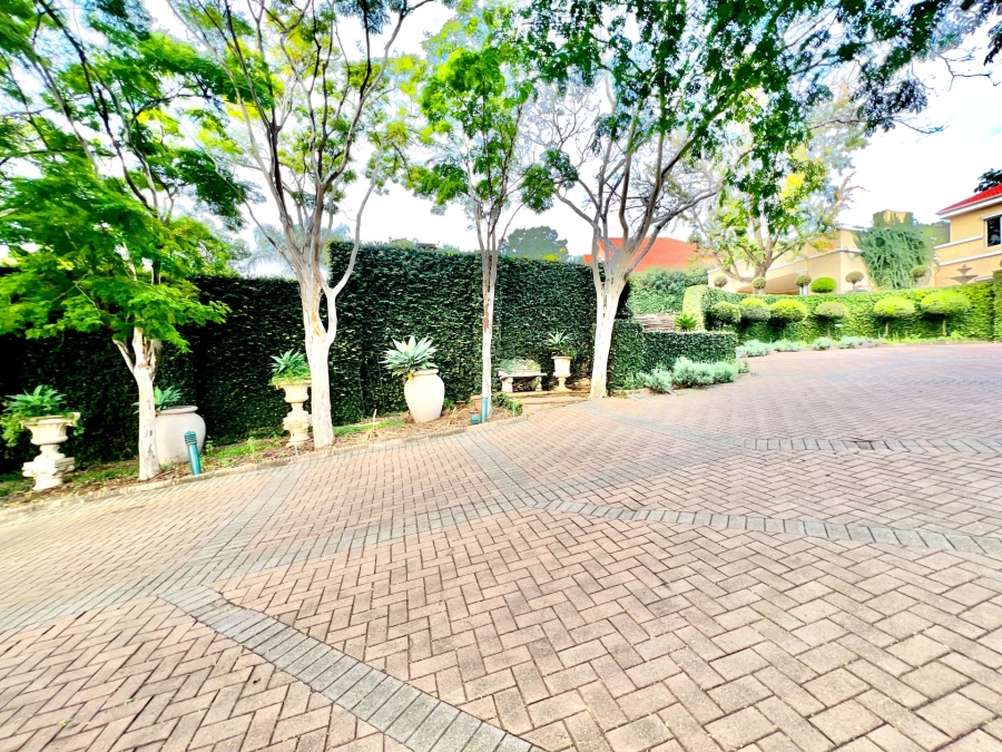 4 Bedroom Property for Sale in Muckleneuk Gauteng