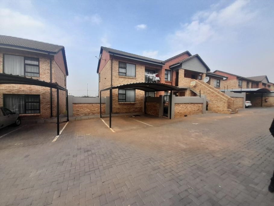 2 Bedroom Property for Sale in Meyersdal Gauteng