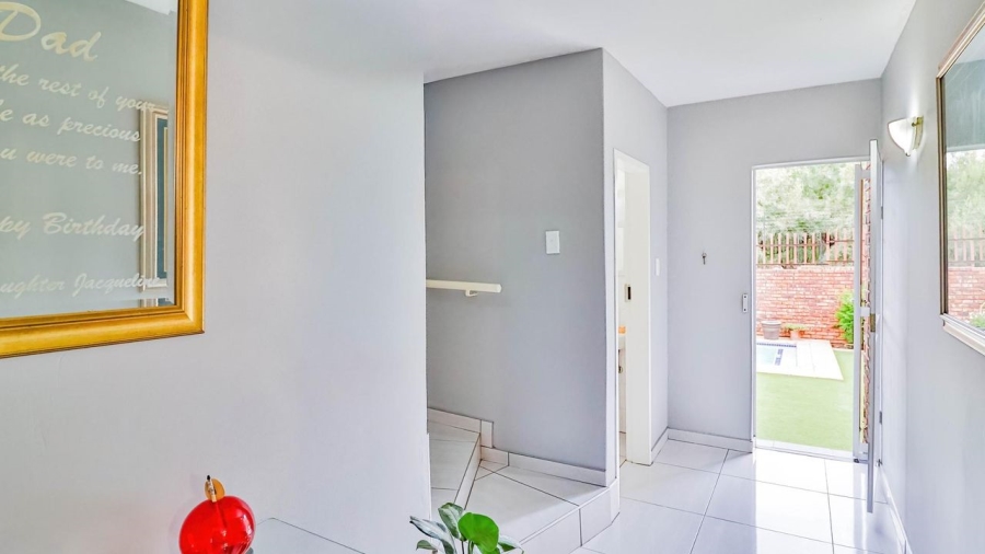 3 Bedroom Property for Sale in Brackenhurst Gauteng