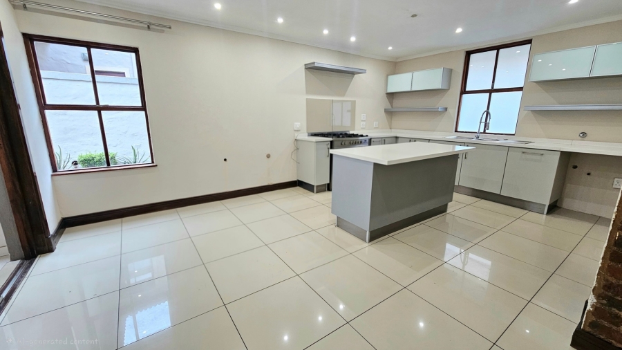 To Let 2 Bedroom Property for Rent in Fourways Gauteng