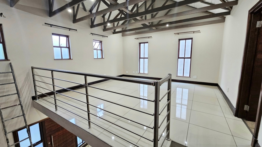 To Let 2 Bedroom Property for Rent in Fourways Gauteng