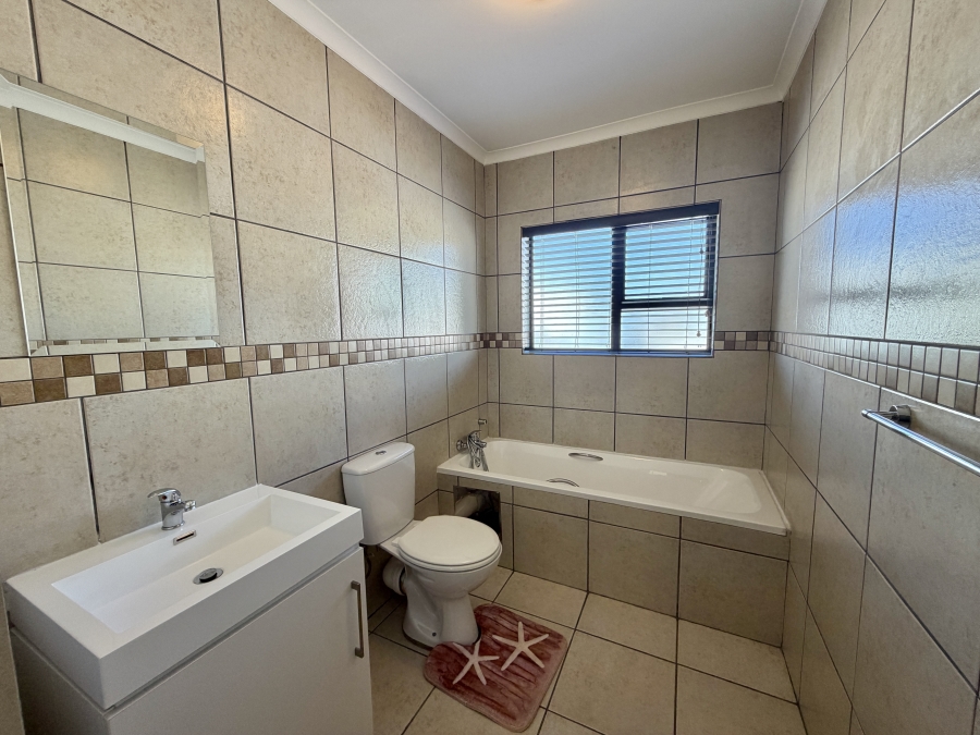 4 Bedroom Property for Sale in Barbeque Downs Gauteng