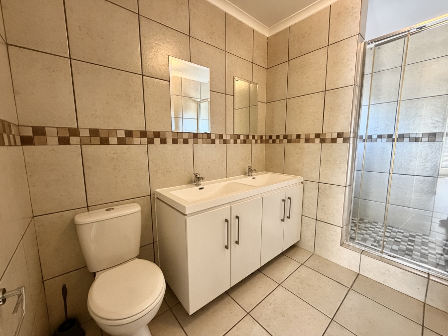 4 Bedroom Property for Sale in Barbeque Downs Gauteng
