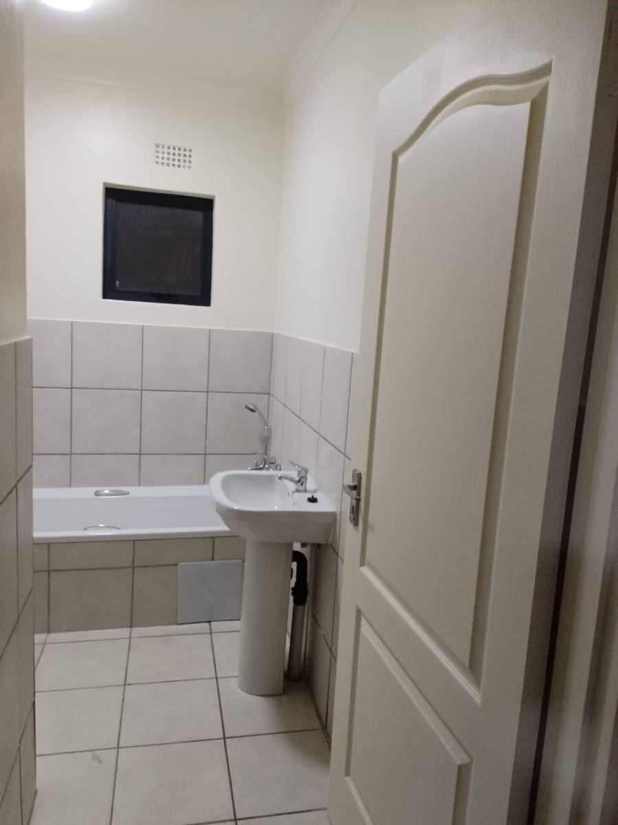 2 Bedroom Property for Sale in Rynfield A H Gauteng