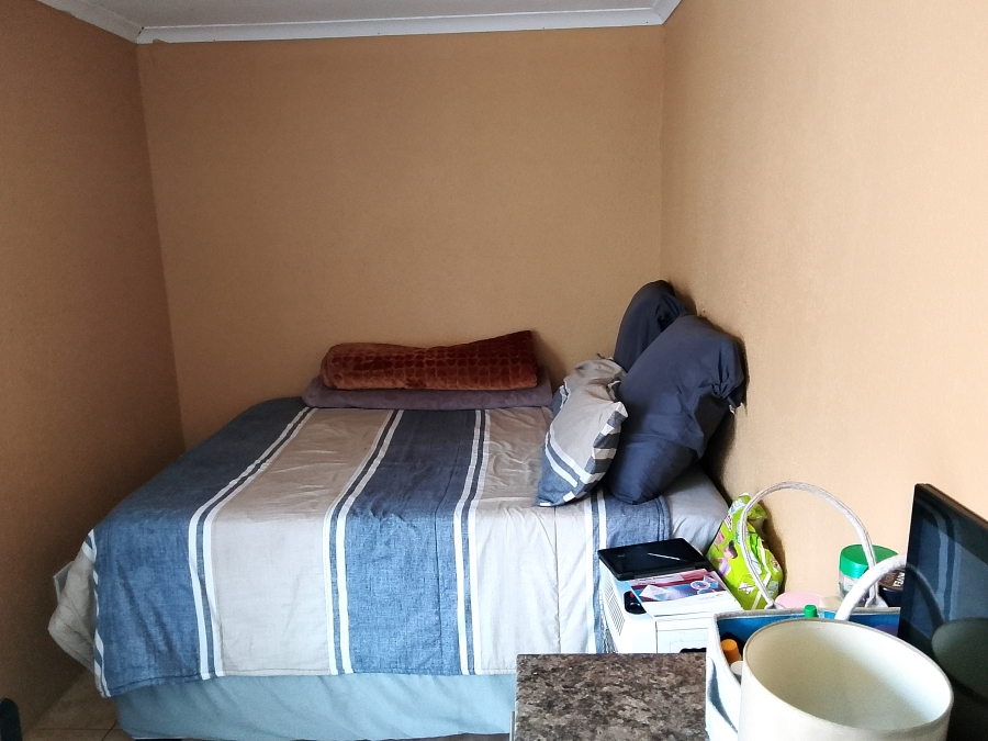 3 Bedroom Property for Sale in Clayville Gauteng