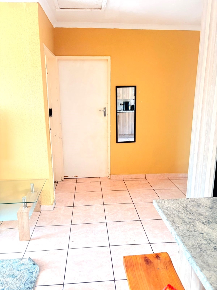 3 Bedroom Property for Sale in Clayville Gauteng