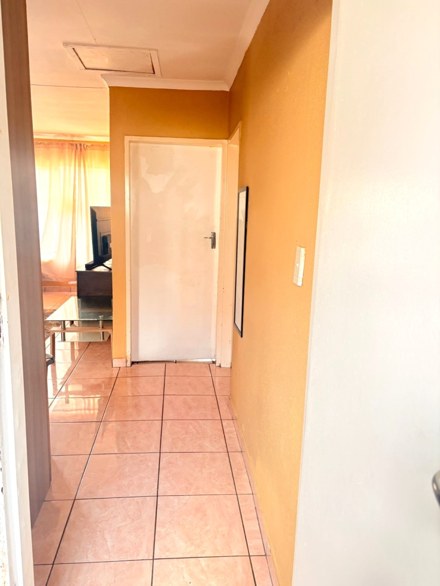 3 Bedroom Property for Sale in Clayville Gauteng