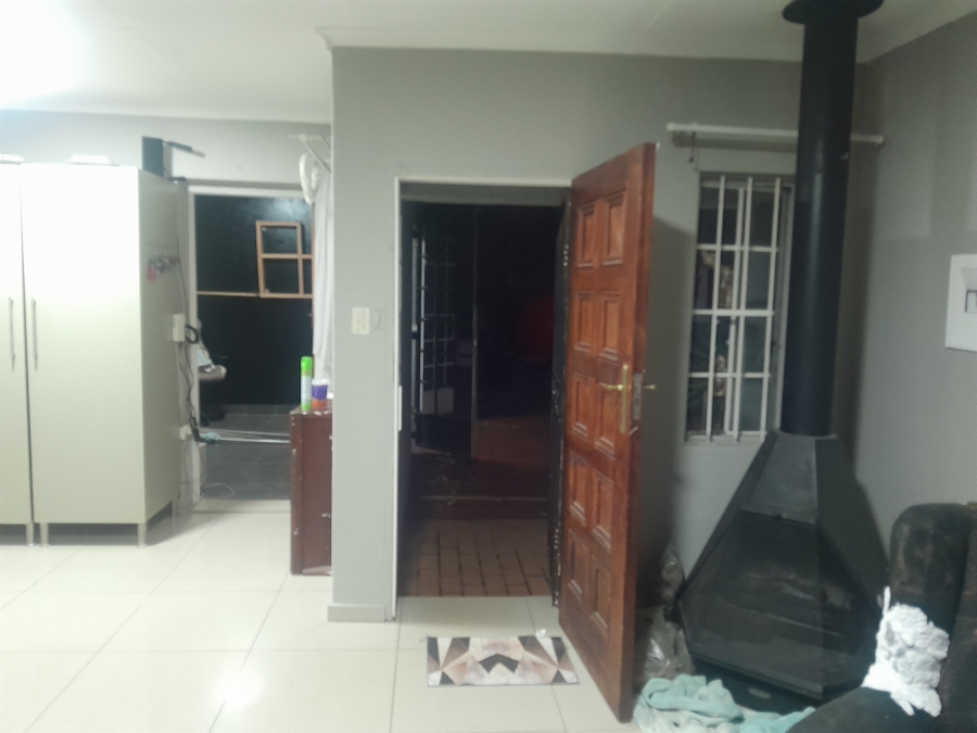 3 Bedroom Property for Sale in Garsfontein Gauteng
